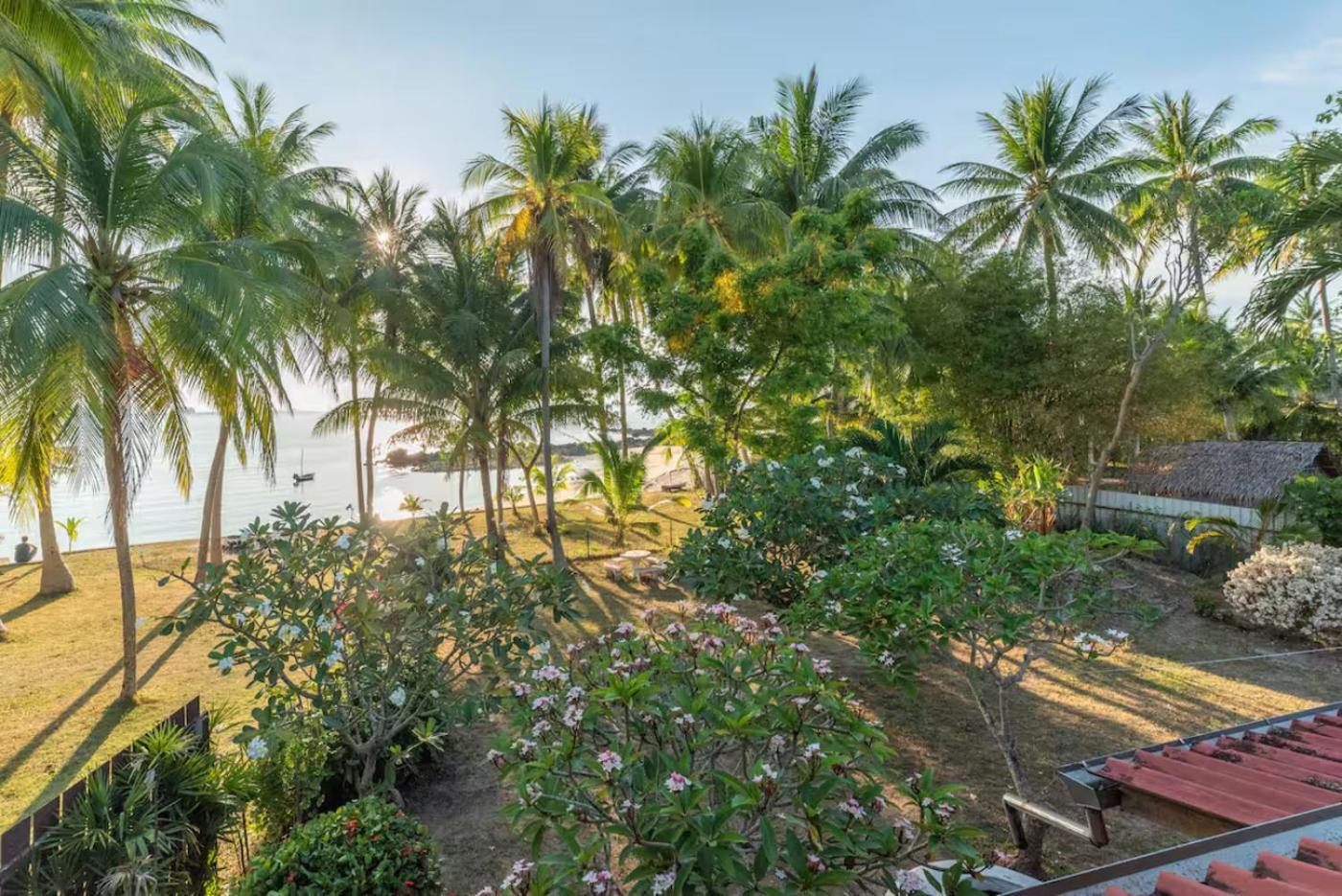 The Wooden Beach House 3Br - Sunset Beach Garden Taling Ngam  Exterior photo