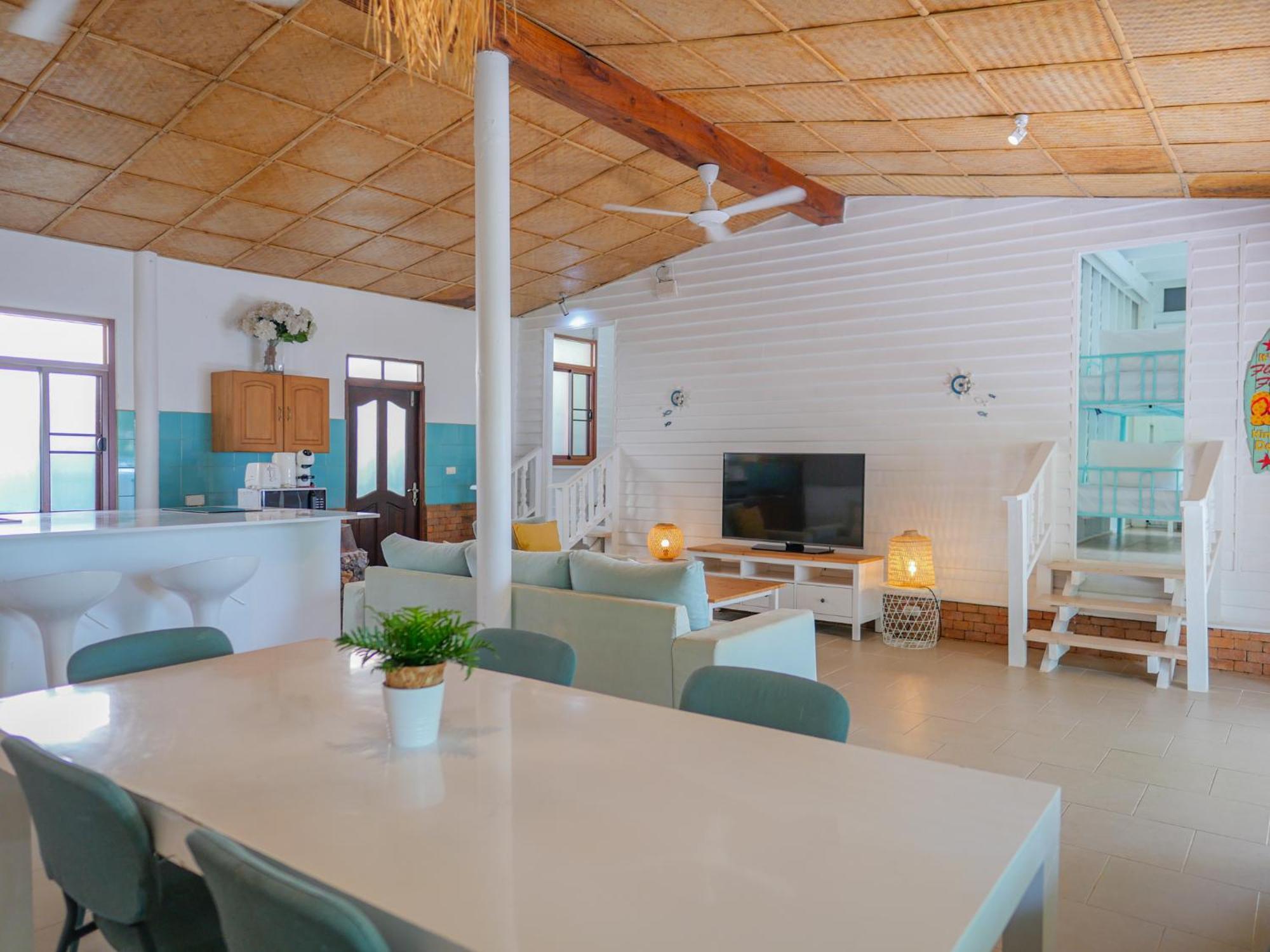 The Wooden Beach House 3Br - Sunset Beach Garden Taling Ngam  Exterior photo