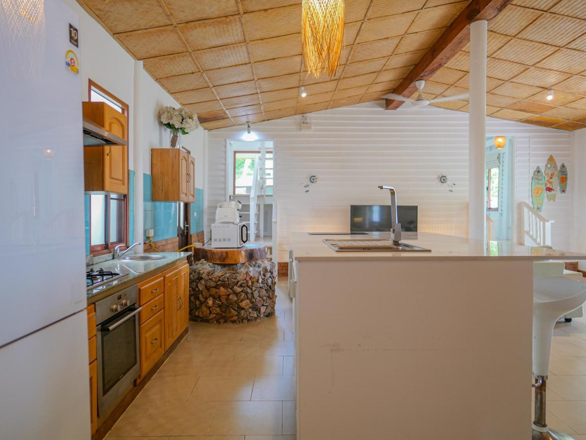 The Wooden Beach House 3Br - Sunset Beach Garden Taling Ngam  Exterior photo